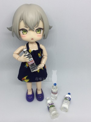 taobao agent 【Mini mineral water】OB11/BJD12 points baby use props to minimize food and play scene model