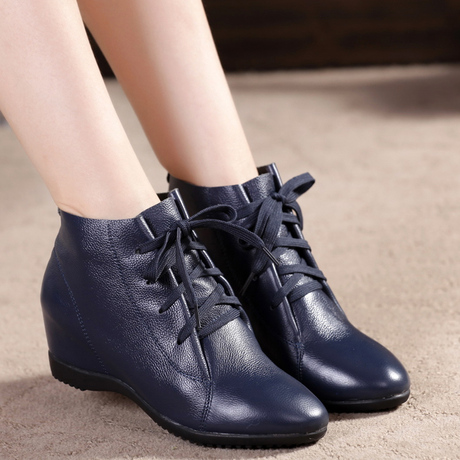 爱逛街为您找到中跟春秋单鞋相关的宝贝,您可以在下面的板块中挑选