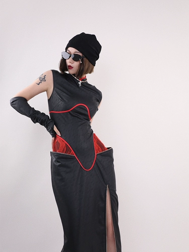 Четыре фунта самостоятельного современного «骻» я написал красным, вишневым и листовым опухолевым роликом Cheongsam платье