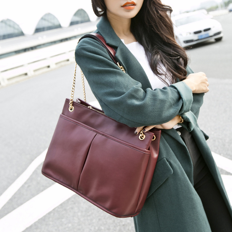 2017欧美新款机车包链条单肩斜挎手提公文大包女包包可装a4纸杂志