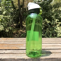 Зеленый 0,8 л с соломой