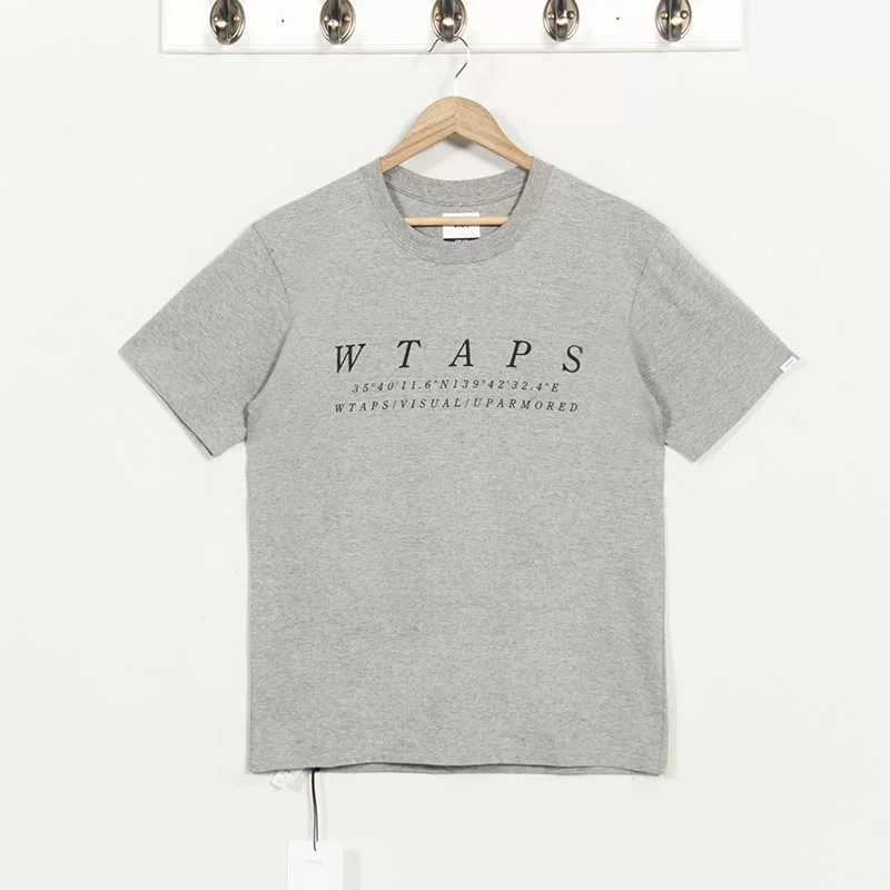 Произведено в четыре сезона Spot WTAPS SYSTEM TEE Футболка с круглым вырезом и коротким рукавом 19AW