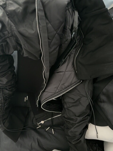 RIBBED HOODED TASSEL JACKET image 8