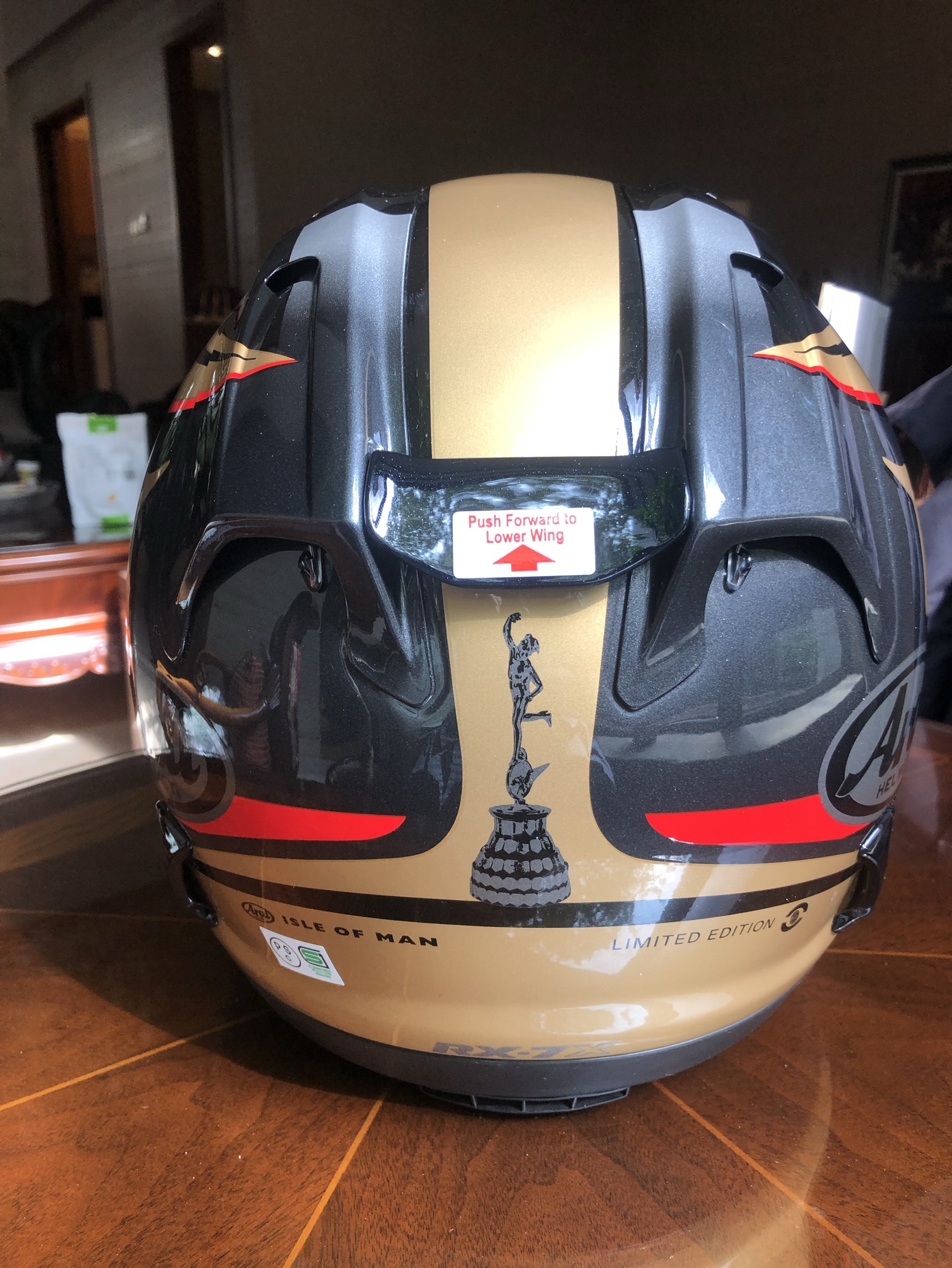 上海顺丰日版ARAI rx7x 大眼中野真矢摩托车rx-7x竞赛全盔头盔