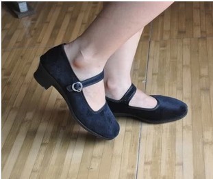 taobao agent Cosplay universal Luotian Yilezheng 音 音 / Kagura / Shenwei old cloth shoes