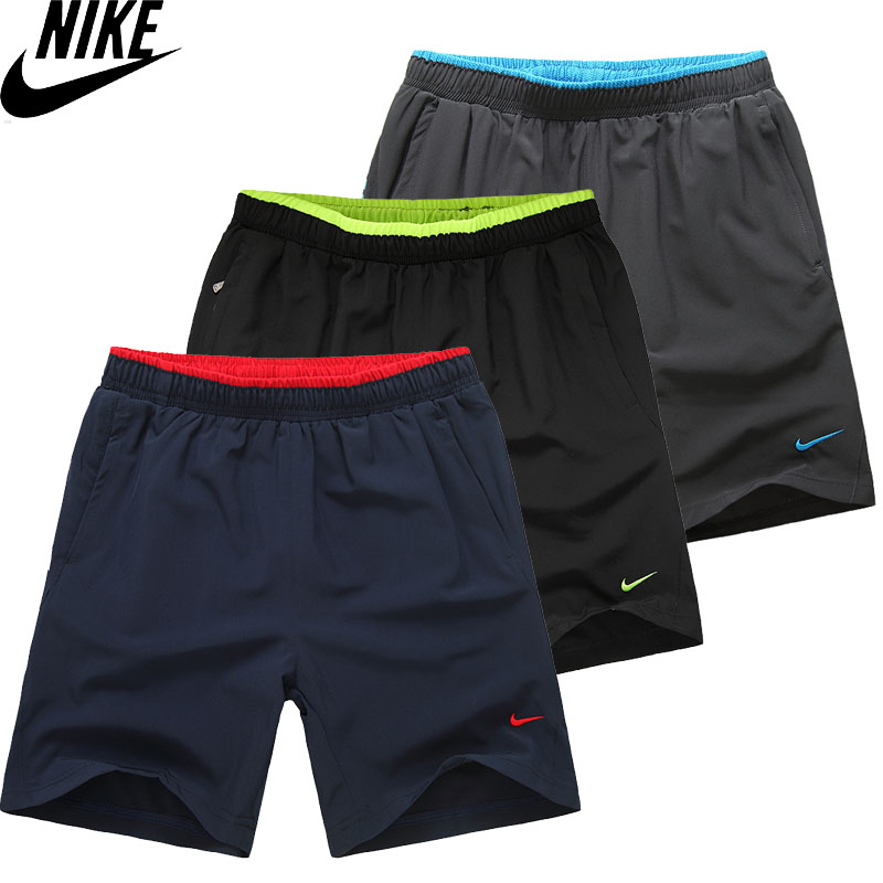 

Спортивные шорты Nike