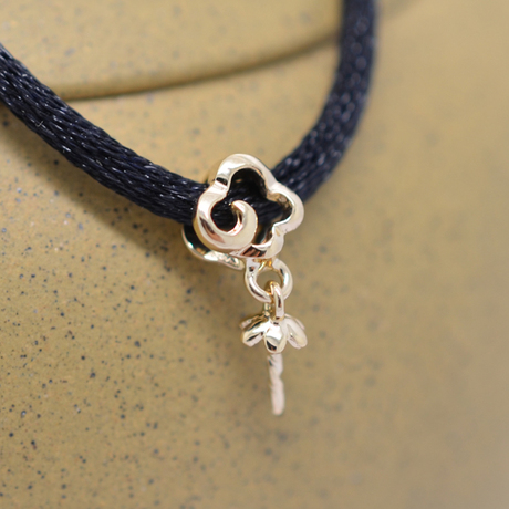 爱逛街为您找到18k金扣头相关的宝贝,您可以在下面的板块中挑选喜欢的