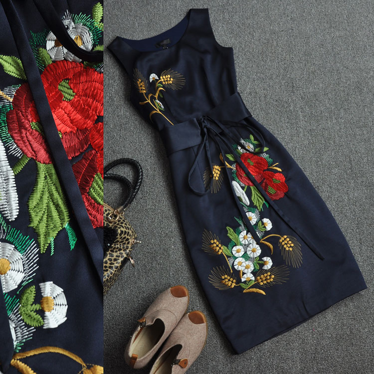 

Женское платье 2015