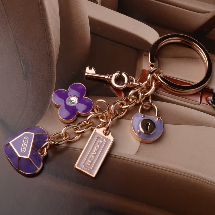 

Брелок Coach