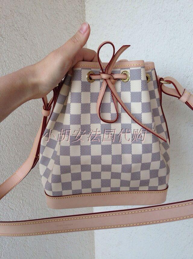 

Сумка Lv Noe BB