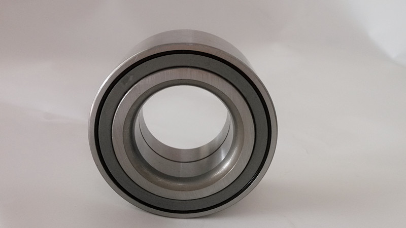 

Радиально-упорные шариковые подшипники SKF DAC30600337 30*60*37 30*60.3*37