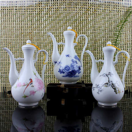 爱逛街为您找到景德镇酒壶相关的宝贝,您可以在下面的板块中挑选喜欢