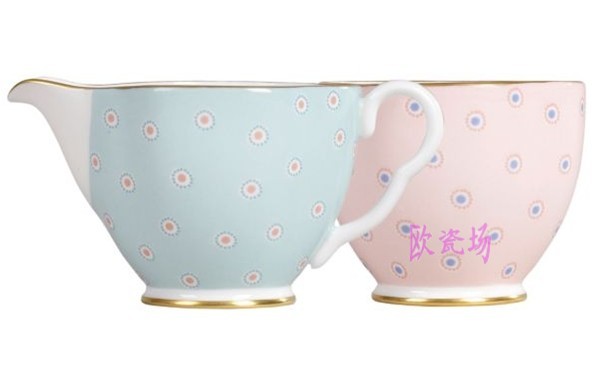 

Соусница Wedgwood Polka Dot