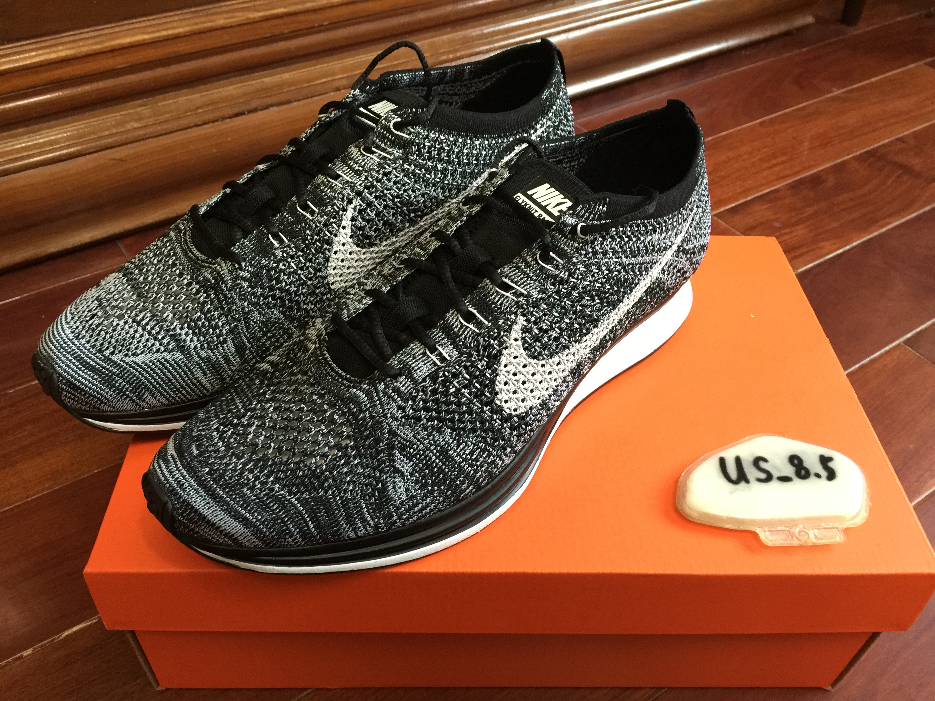 

Кроссовки Nike FLYKNIT RACER 526628-012