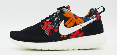 

Кроссовки Nike Eclairy ROSHE RUN PRINT 599432-090