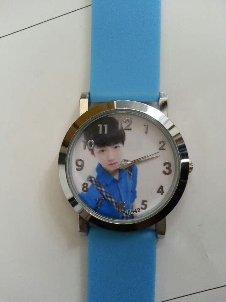 

Часы OTHER TFBOYS