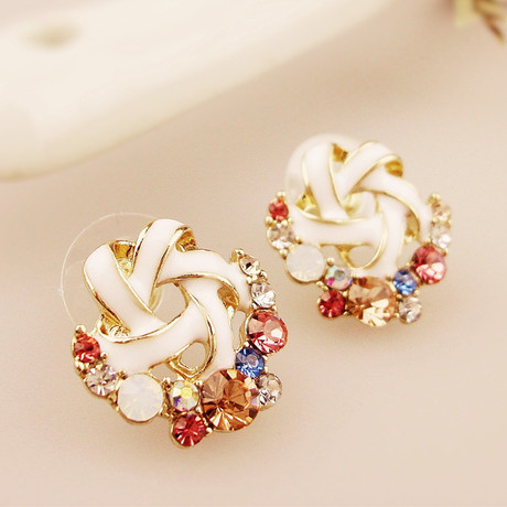 爱逛街为您找到水钻时尚耳钉相关的宝贝,您可以在下面的板块中挑选