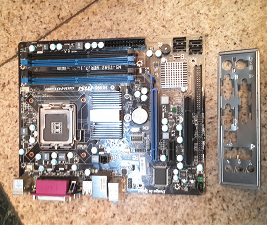 

Материнская плата MSI G41 G41M-P43COMBO DDR2DDR3 775 CPU