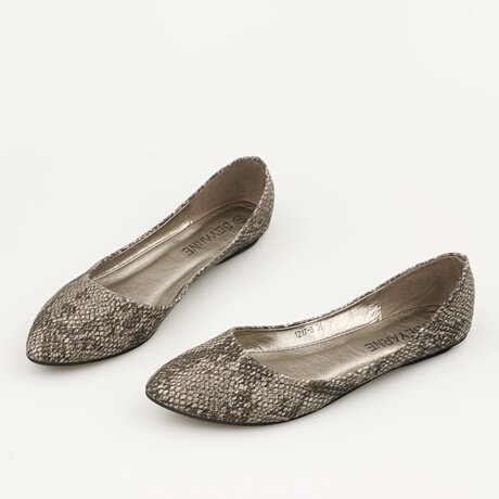 爱逛街为您找到女浅口船鞋相关的宝贝,您可以在下面的板块中挑选喜欢