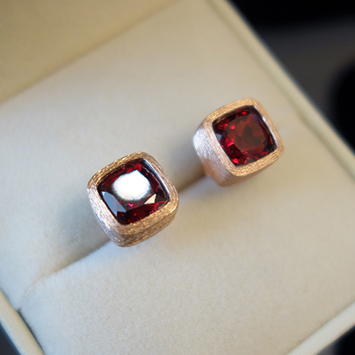 

серьги Gemarts 18k 7mm