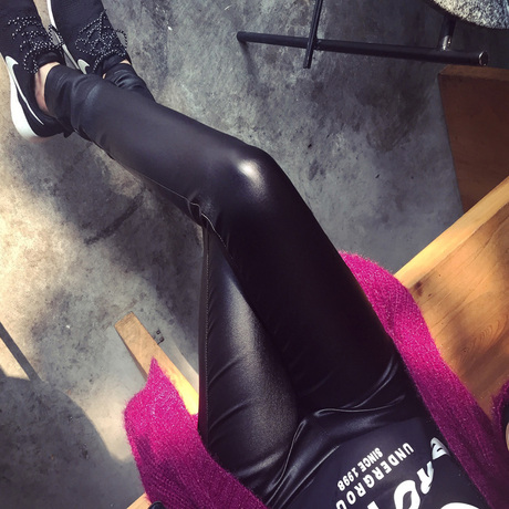 爱逛街为您找到外穿黑色打底裤相关的宝贝,您可以在下面的板块中挑选