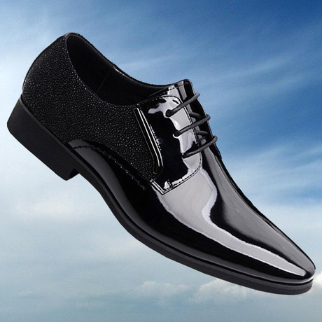 爱逛街为您找到男士皮鞋相关的宝贝,您可以在下面的板块中挑选喜欢的