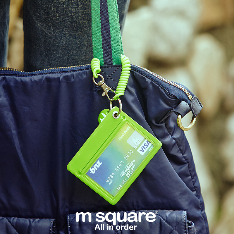 

Держатель карт M square