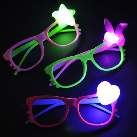 爱逛街为您找到发光眼镜相关的宝贝,您可以在下面的板块中挑选喜欢的