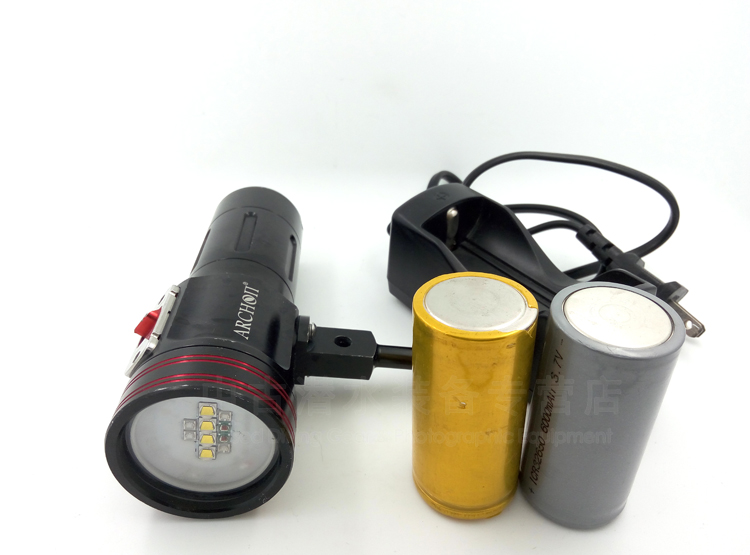 

Водонепроницаемый фонарик Archon D34VR W40VR