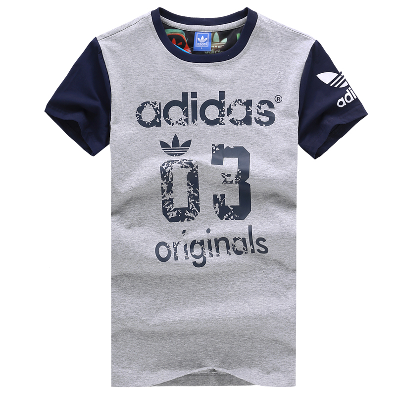 

Спортивная футболка Adidas