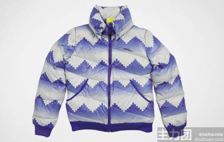 

Спортивный пуховик Adidas P86046