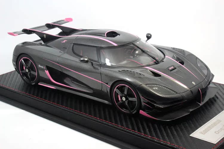 

Модель машины Frontiart 18 Koenigsegg One:1