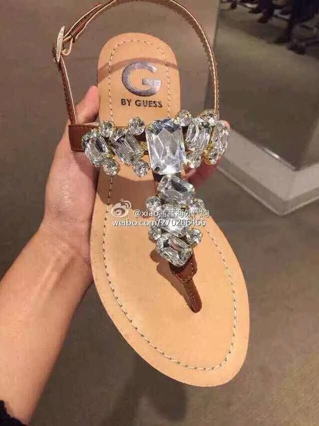 

Босоножки Guess Blingbling