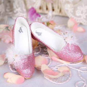 爱逛街为您找到梦幻水晶鞋相关的宝贝,您可以在下面的板块中挑选喜欢