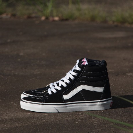 爱逛街为您找到经典款黑白鞋相关的宝贝,您可以在下面的板块中挑选