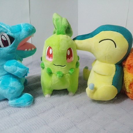 口袋妖怪 正版原单 三英贸易 小锯鳄 火球鼠 毛绒公仔娃娃 菊草叶