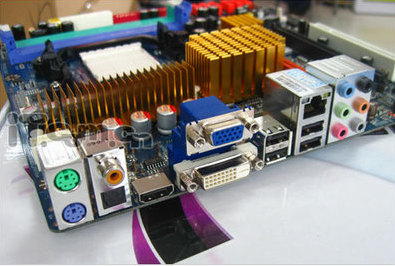 

Материнская плата OTHER UR790GX DDR2 AM2 AM3 C68 N78 780G 785