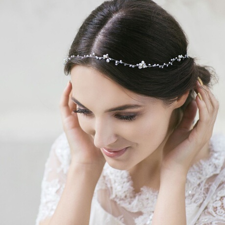 1299.00 预定丨立陶宛设计师手作 {许一世倾城} 新娘珍珠头饰 发饰