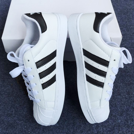 爱逛街为您找到黑白鞋相关的宝贝,您可以在下面的板块中挑选喜欢的