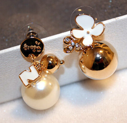 爱逛街为您找到大耳钉相关的宝贝,您可以在下面的板块中挑选喜欢的