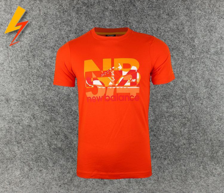 

Спортивная футболка New Balance AMST4180