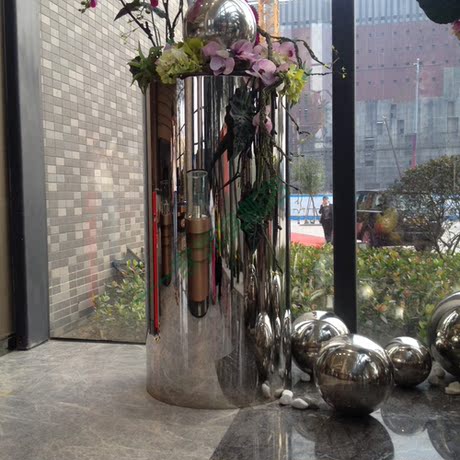 爱逛街为您找到落地时尚花瓶相关的宝贝,您可以在下面的板块中挑选