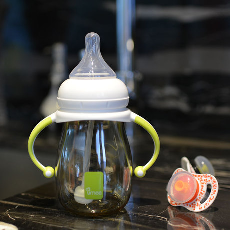 爱逛街为您找到宽口吸管奶瓶相关的宝贝,您可以在下面的板块中挑选