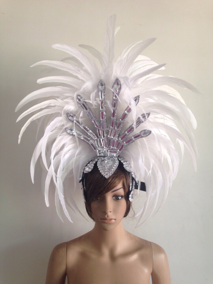 

Национальный костюм Feather headdress
