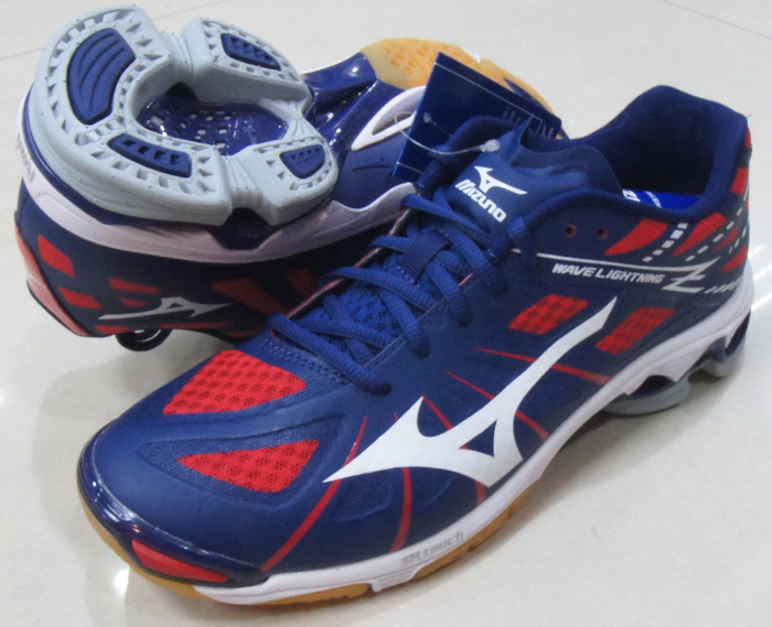 

Кроссовки для волейбола MIZUNO V1GB150002 WAVE LIGHTNING
