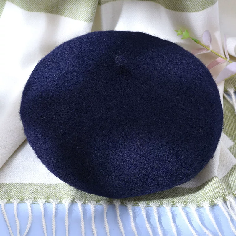 BeRET LADY CAP WOOL WINTER HAT Warm беретки