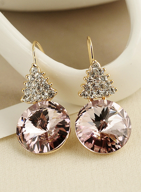 爱逛街为您找到水晶耳环相关的宝贝,您可以在下面的板块中挑选喜欢的