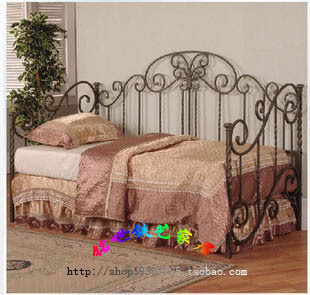 

Диван-кровать HK, wrought iron