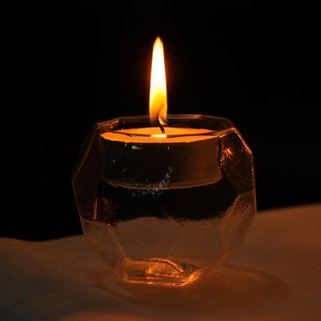 爱逛街为您找到晚餐烛台相关的宝贝,您可以在下面的板块中挑选喜欢的