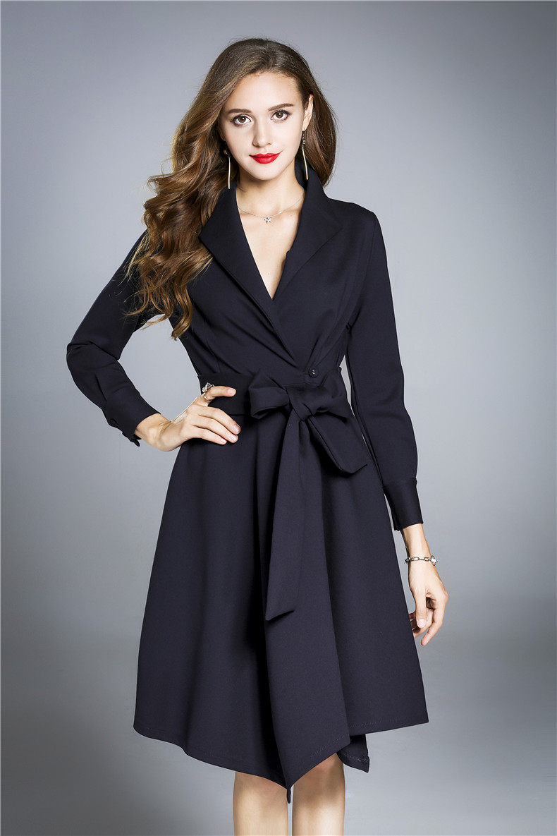 欧美系带风衣 2018秋冬品牌女装 时尚翻领系带气质风衣裙不规则大摆